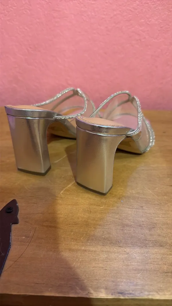 XOXO Silver heels - Image 2