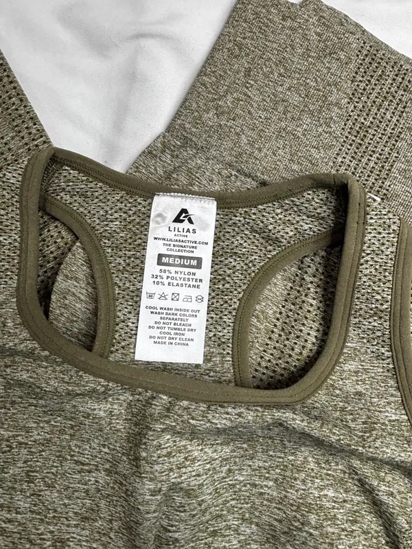 LILIAS Active The Signature Collection Seamless 2-Piece Workout Set Medium Khaki - Image 4
