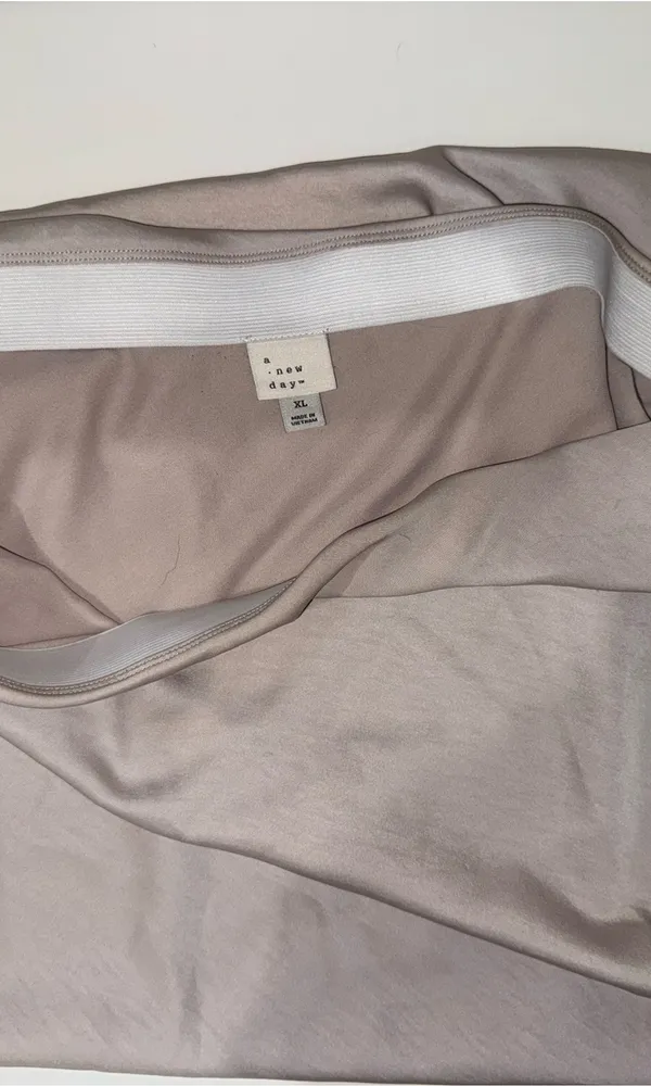 A New Day Skirt Satin Pink Midi - Image 3