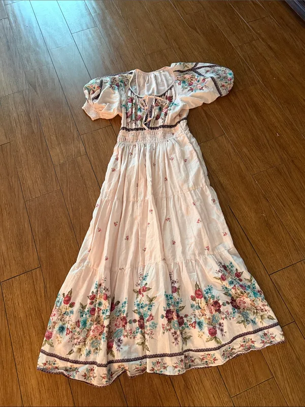 Anthropologie Somerset Puff Sleeve Dress- size Small - Image 2