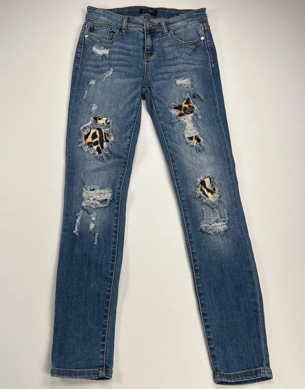 Judy Blue Mid Rise Skinny Fit Distressed Jeans Leopard Insets 8265MD Size 5/27 - Image 2