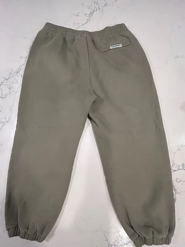 COMFRT Sweatpants size 2XL - Image 2