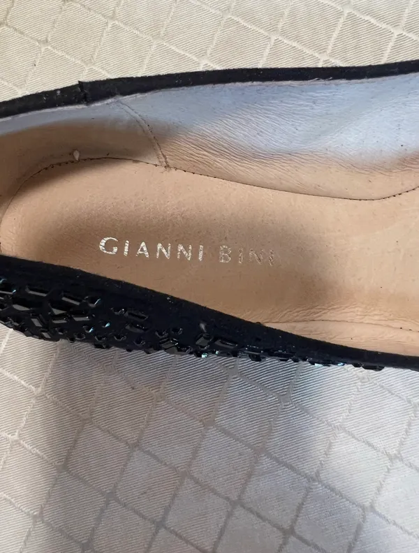 Gianni Bini Ballet Flats Black Suede Size 7.5 - Image 3