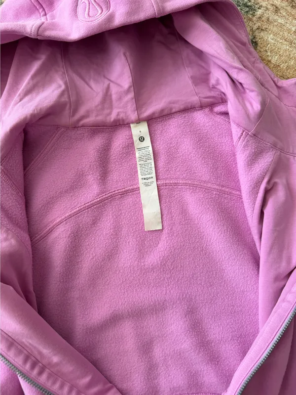 Lululemon Scuba  - Image 4