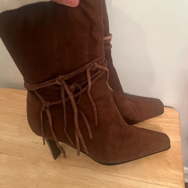 Anne Michelle Boots Size 9 brown suede fringe boots festival ankle boots - Image 13