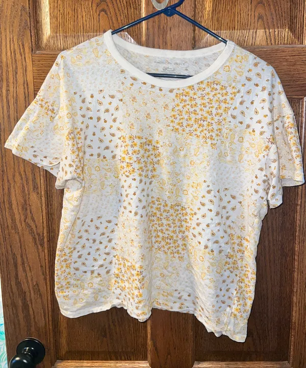 American Eagle T-Shirt - Image 2