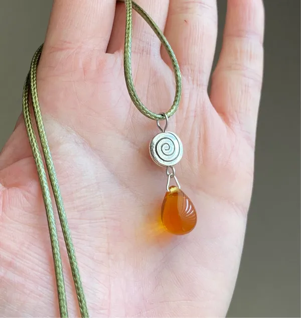 Handmade spiral swirl uzumaki & Czech glass teardrop bead funky boho fairy style necklace🌀 - Image 4