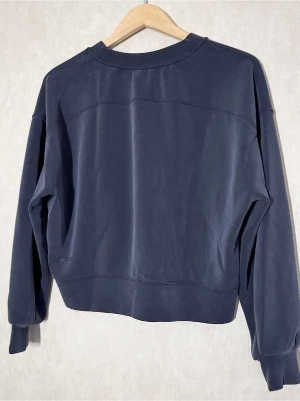 Lululemon Women’s Softstreme Perfectly Oversized Cropped Crew in Gray Black 4 - Image 6