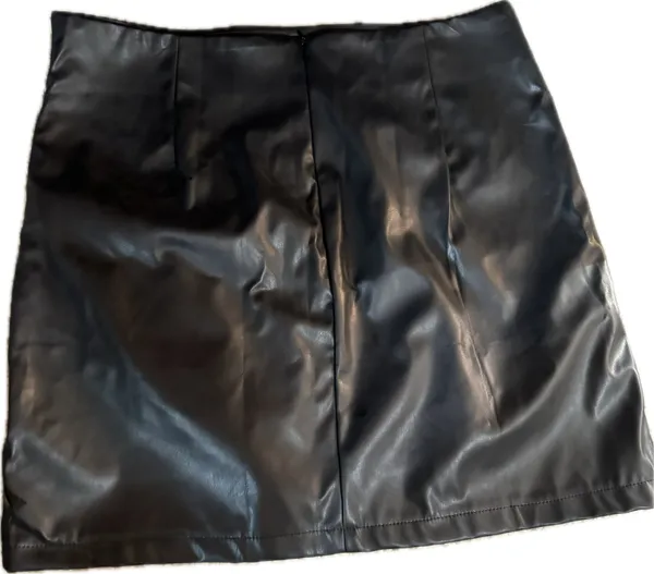 SheIn Pleather skirt - Image 2