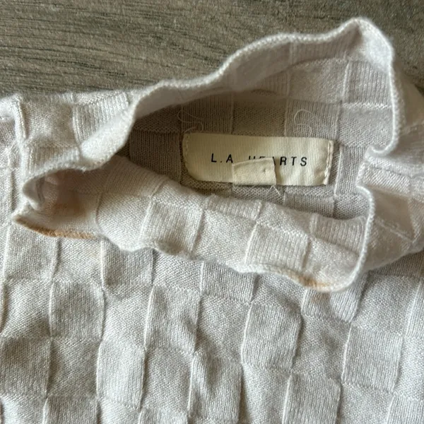 La hearts mock neck long sleeve top - Image 3