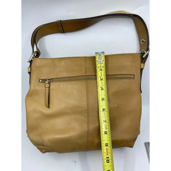 COACH Medium/ Large Leather Tan Shoulder Bag - Image 4