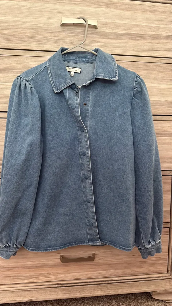 TJ Maxx Jean Jacket - Image 3