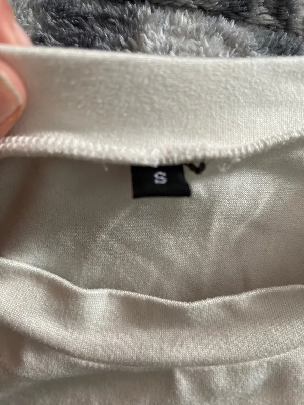 Shein T-Shirt Cropped - Image 2