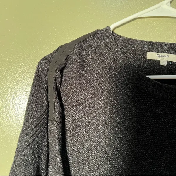 Madewell Women's Size Small Suede Stripe Texture Sweater‎ Dark Gray Crewneck - Image 5
