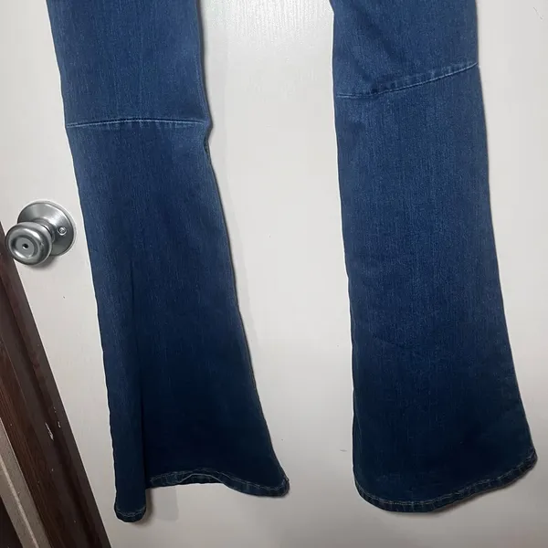Newbury Kustom Womens Dark Blue Jeans M Mid Rise Flare Stretch Wash Pull On - Image 2