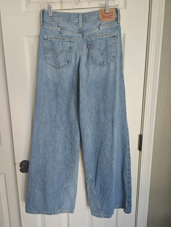 Levi's Baggy Wide Leg - Image 3