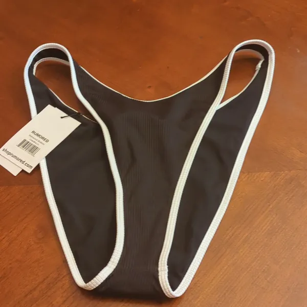 Rumored Bikini Black Size L - Image 4