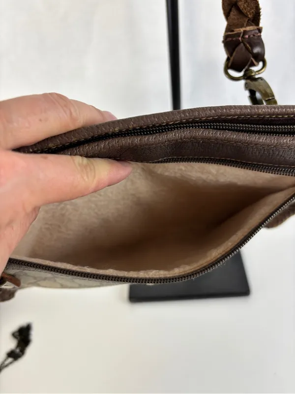 Gucci Beige and Brown GG Canvas Crossbody Bag with braid trim - Image 10