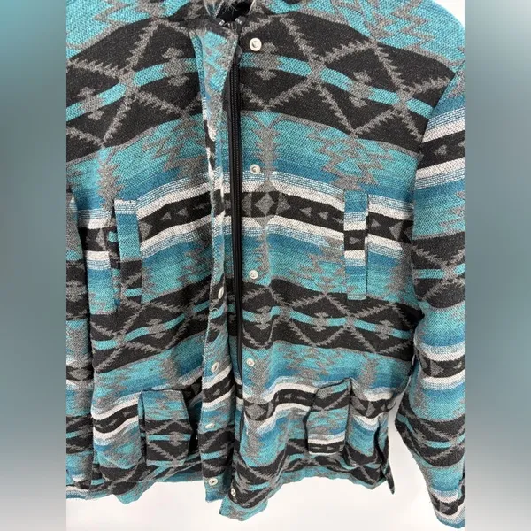 Outback Trading Co women’s Myra Aztec print faux fur lined hooded jacket sz L - Image 2
