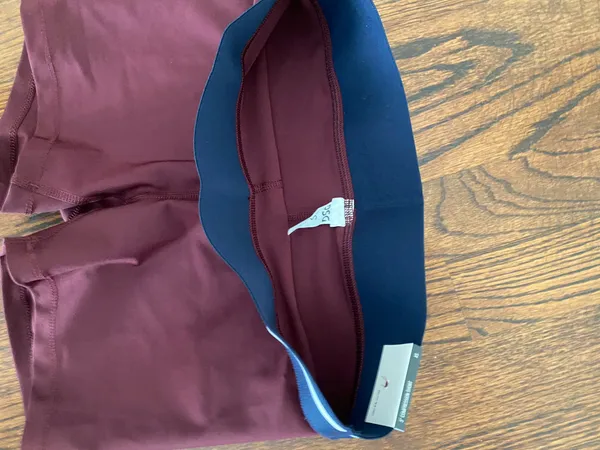 Dolce & Gabbana NWT DSG Athletic small Shorts Burgundy - Image 3
