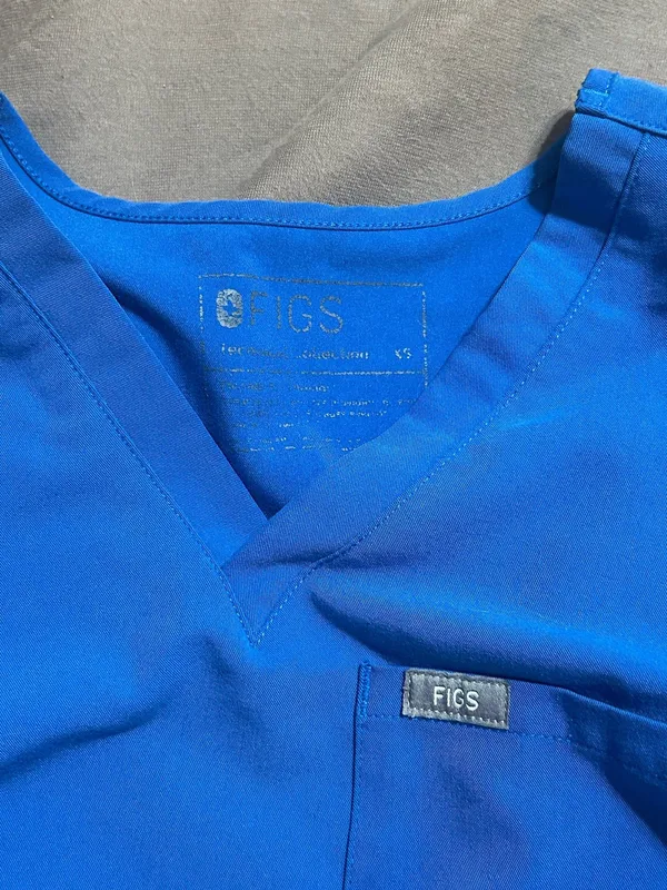 Royal FIGS Blue Scrub Pants and scrub top SET - Image 4
