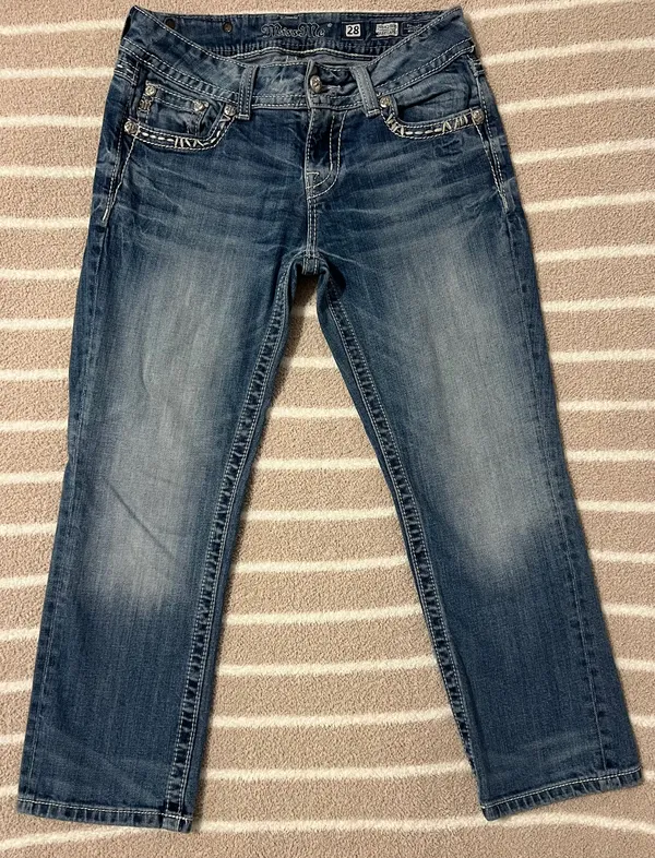 Capris - Image 4