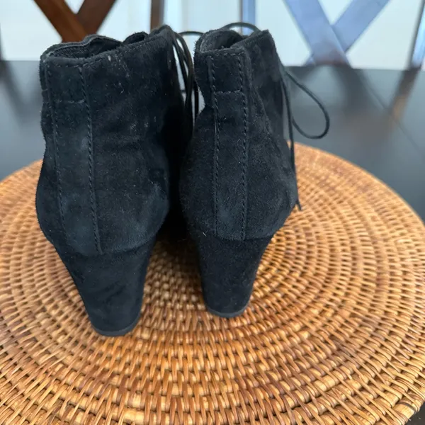 Clarks Black Suede Ankle Boots size 9.5‎ - Image 4