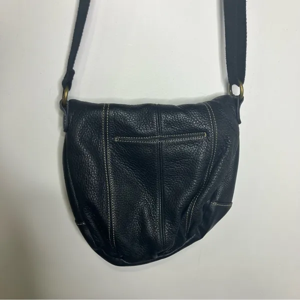 The‎ Sak Deena flap crossbody bag black pebbled leather - Image 8
