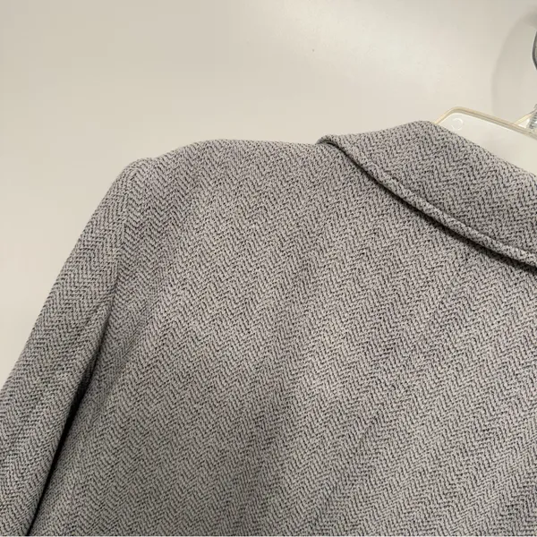 LOFT Light Grey Blazer - Image 7