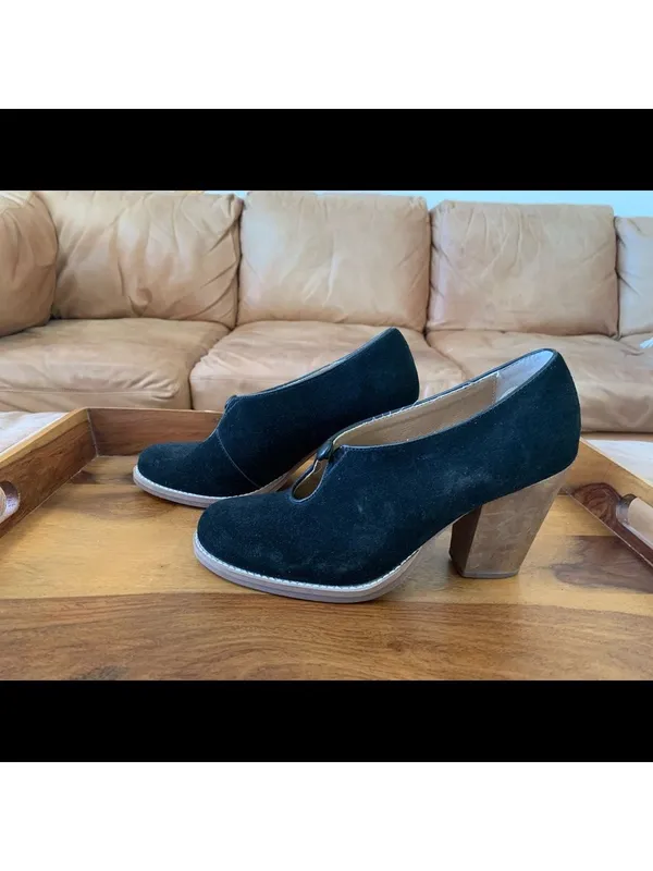 Latigo Black Suede Block Heel Shoes - Image 2