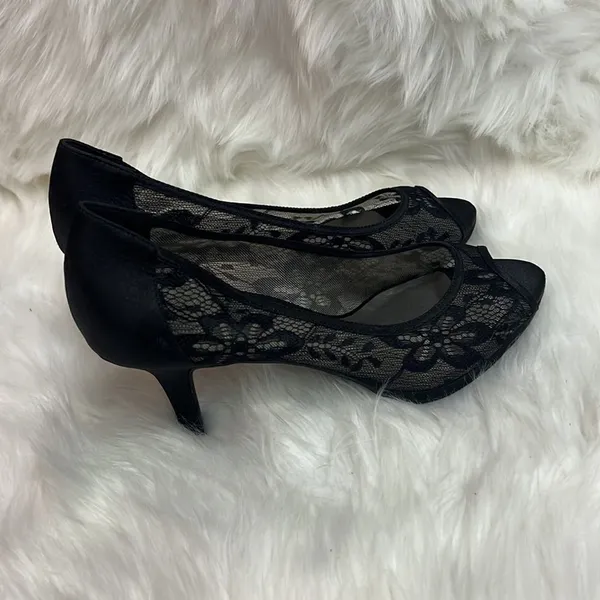 Kelly &‎ Katie Lace Peep Toe Heels Size 10 B-24 - Image 5