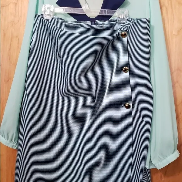 Blouse and skirt Size L - Image 4