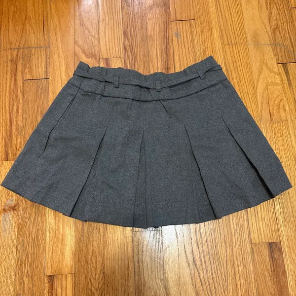 Hollister Pleated Skirt - Image 2