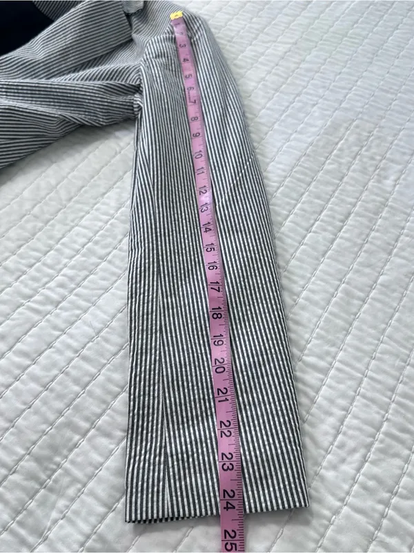 LOFT Women’s 6 Gray and White Stripes Blazer with Shoulder Pad Business Casual - Image 12