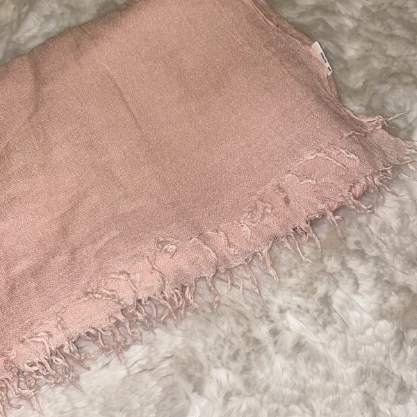 Light Flowy Pink Scarf - Image 4