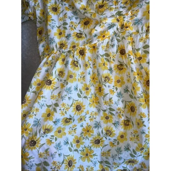 Old Navy Floral Peplum Blouse M Yellow Ditsy Cottagecore Puff Sleeve - Image 6