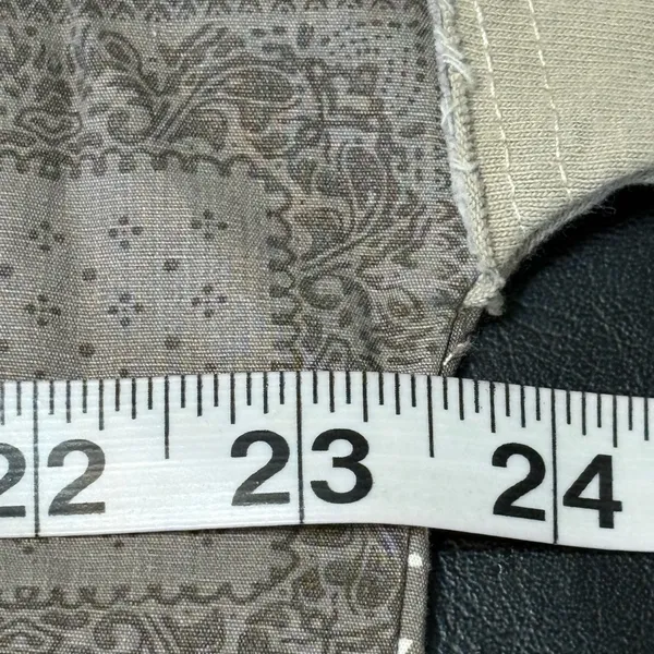 Oli & Hali Blue and Cream Patchwork Long Sleeve High/Low Top size Small - Image 11