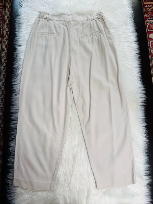 Zara Khaki Textured Fabric High Waisted Cropped Trousers - Image 5