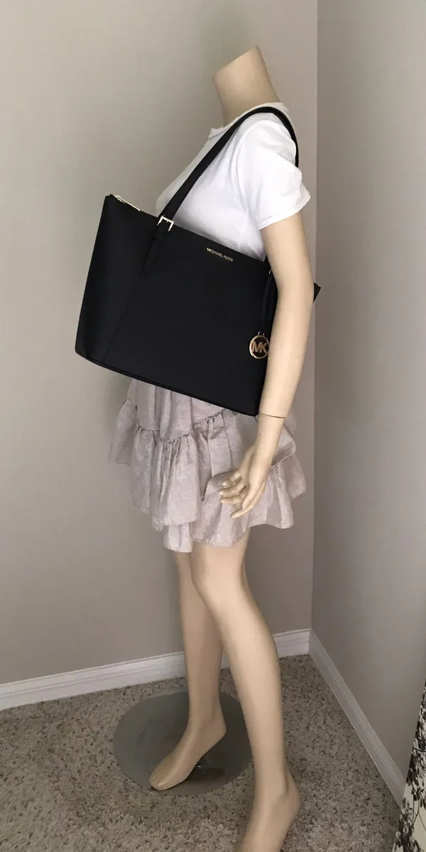 Michael Kors Purse - Image 7
