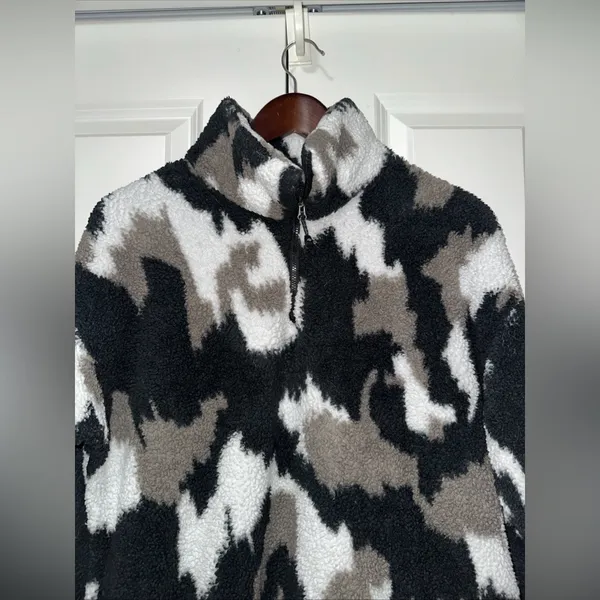 Eddie Bauer Lightweight Animal Print Longsleeve Fleece XL - Image 2