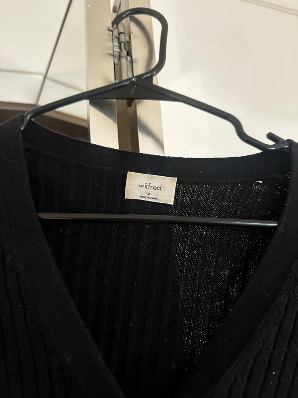 Aritzia Sweater Wilfred - Image 3