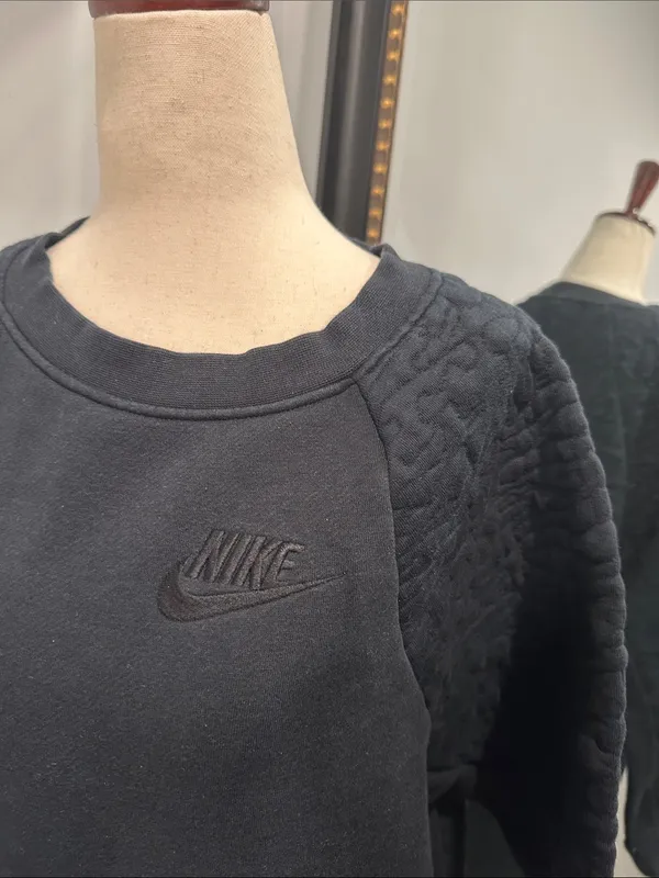 Nike Women's Black Quilted-Raglan Sweatshirt - Image 2