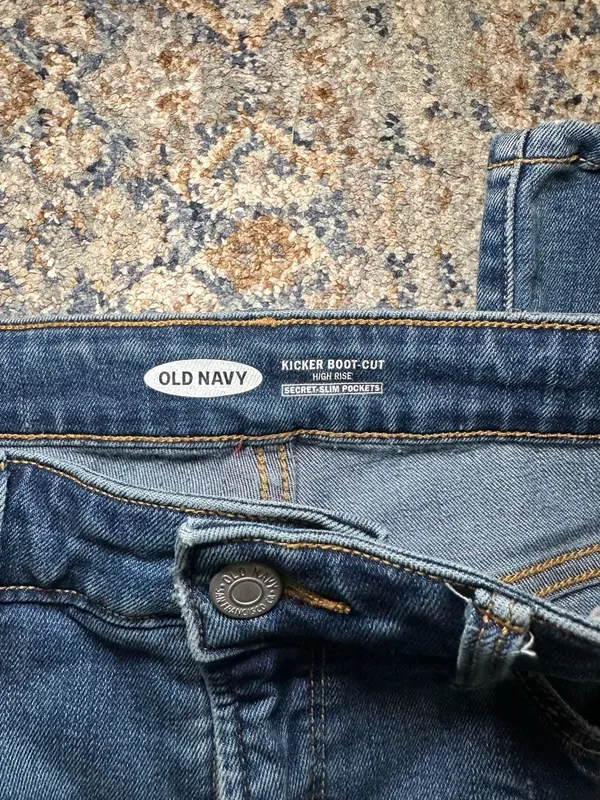 Old Navy AE Mom Jean - Image 3