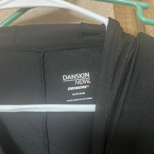 FINAL MARKDOWN Danskin Black Fitted Hoodie small - Image 5