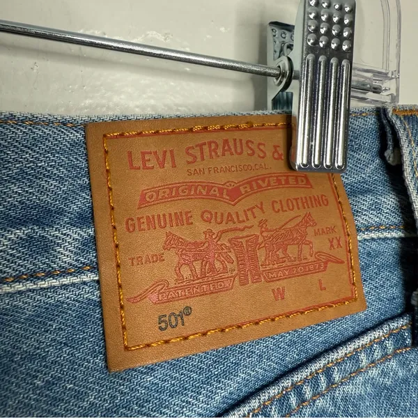 Levi's Premium Original Fit 501s Jeans Distressed Button Fly Blue Size‎ 27 x 30 - Image 5