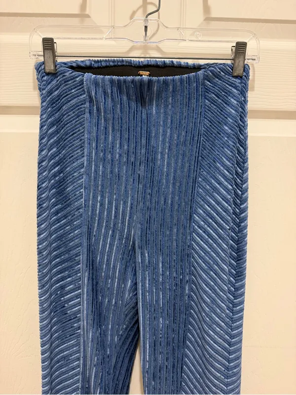 Free People Slim Pull-On Velvet Flare Pants Blue High Rise 70s Size- Small - Image 4