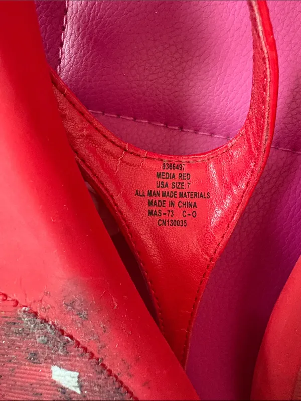 New York & Company Thong Sandals Red Size 7 - Image 4
