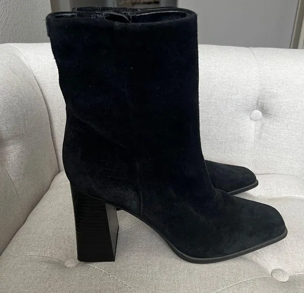 NEW Ivette Black Suede Block Heel Booties SIZE 10 - Image 5