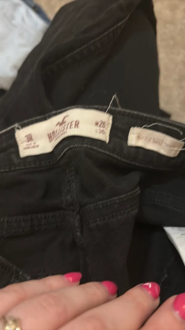 Hollister Black High-Rise Skinny Jeans - Image 2
