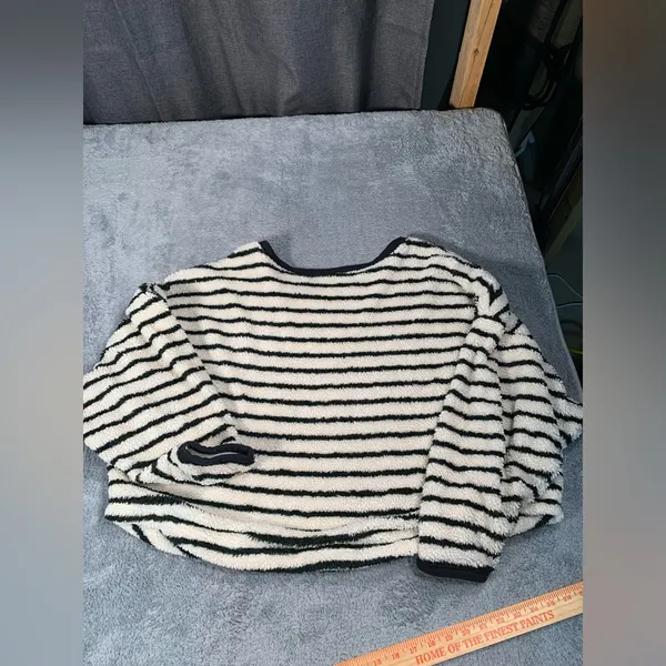 Free people Breton Striped pullover long sleeve fleece medium - Image 12